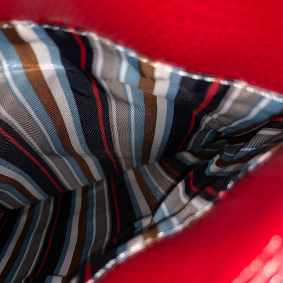 NWOT Tuci Italia Reptile Shoulder Bag - Picture 3 of 6